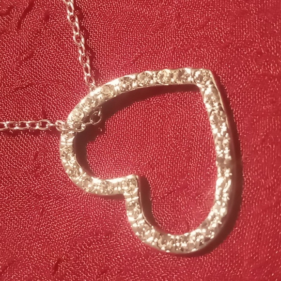 Lia Sophia floating heart necklace with crystal heart silver tone chain. NWT - Picture 3 of 5